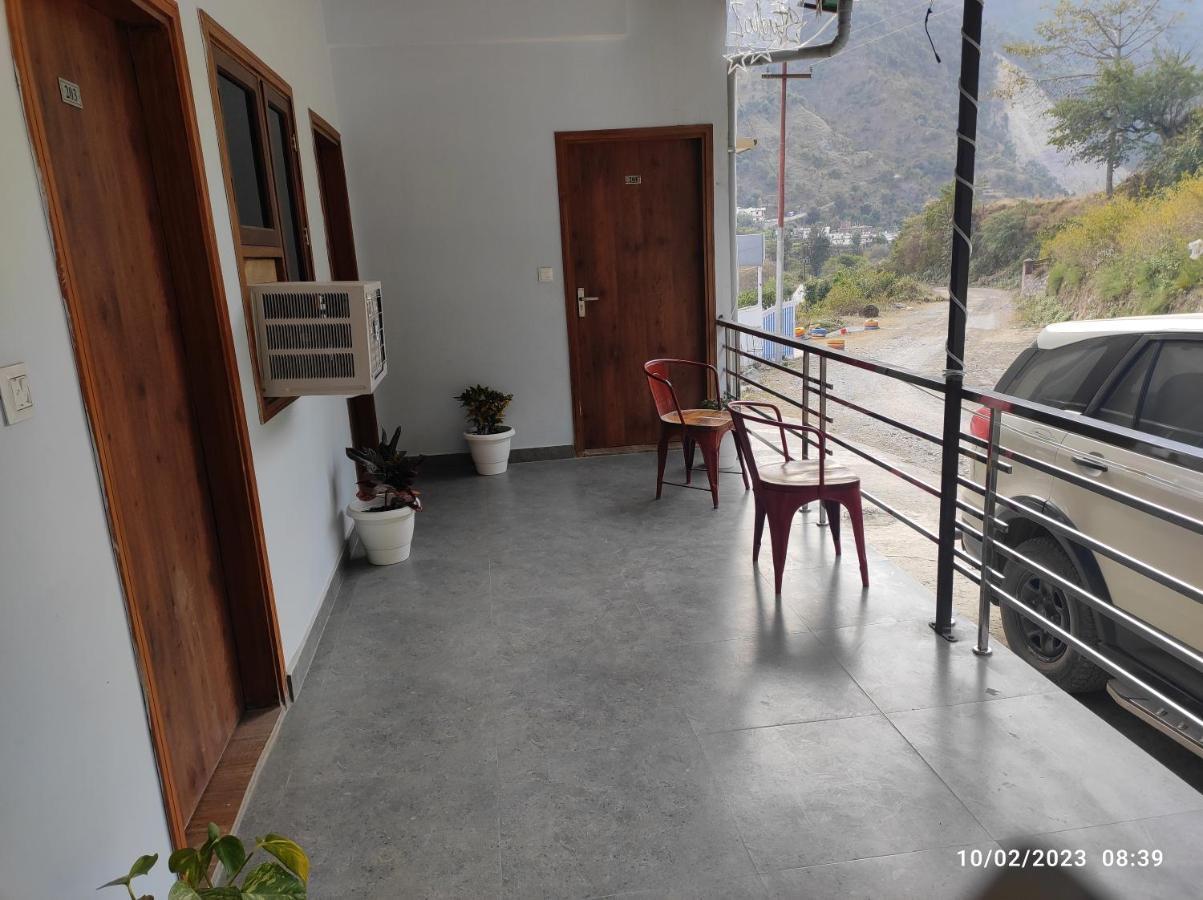 Hotel Studioz Sahastradhara Dehradun Exterior photo
